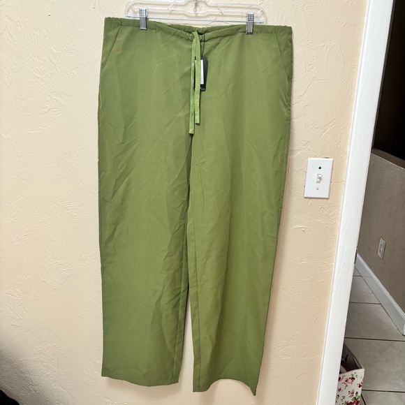 704. NWT prettylittlething low rise drawstring wide leg size 8 - Picture 1 of 3